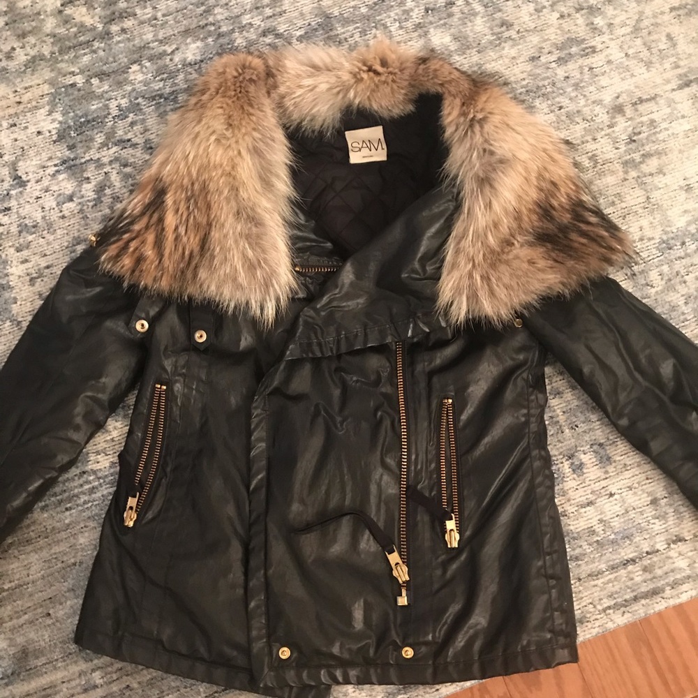 SAM. New York Fur Coat